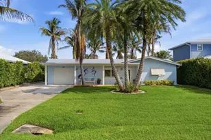 1719 SW Dyer Point Rd, Palm City, FL 34990 - Photo 41