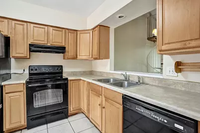 3810 NW 77th Avenue, Davie, FL 33024 - Photo 9