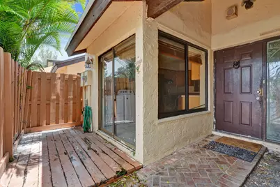 3810 NW 77th Avenue, Davie, FL 33024 - Photo 3