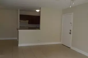 10773 Cleary Blvd, Plantation, FL 33324 - Photo 3
