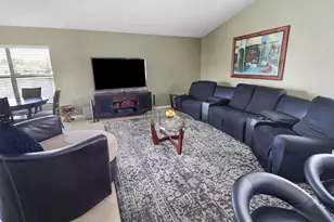 2661 Forest Dr, Miramar, FL 33025 - Photo 23