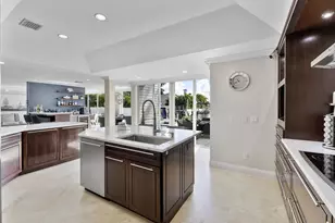 910 Jasmine Dr, Delray Beach, FL 33483 - Photo 9