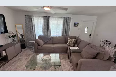 13 SW 13th Street, Deerfield Beach, FL 33441 - Photo 9