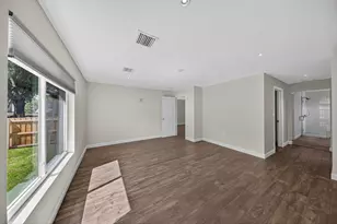 410 NE 34th St, Oakland Park, FL 33334 - Photo 21