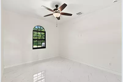 2356 30th Avenue SW, Vero Beach, FL 32968 - Photo 15