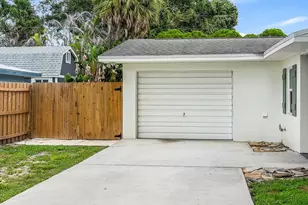 1206 21st Ct, Vero Beach, FL 32960 - Photo 5