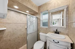 129 Alhambra Pl, West Palm Beach, FL 33405 - Photo 27