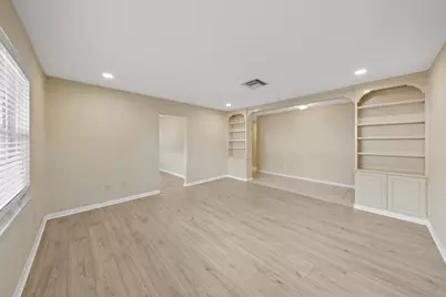 129 Alhambra Place, West Palm Beach, FL 33405 - Photo 29