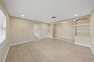 129 Alhambra Pl, West Palm Beach, FL 33405 - Photo 29