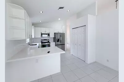 1975 Oak Berry Circle, Wellington, FL 33414 - Photo 7