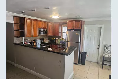 6134 Hogan Creek Road, Margate, FL 33063 - Photo 5