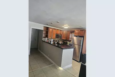 6134 Hogan Creek Road, Margate, FL 33063 - Photo 7