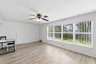 2638 Gately Dr E, West Palm Beach, FL 33415 - Photo 11