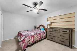 2638 Gately Dr E, West Palm Beach, FL 33415 - Photo 15