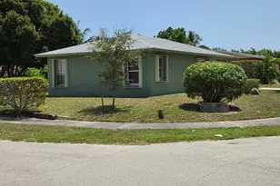 734 NE 1st St, Boynton Beach, FL 33435 - Photo 3