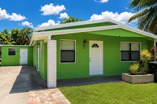 412 NE 2nd St, Boynton Beach, FL 33435 - Photo 1