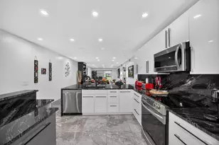 2903 Victoria Cir, Coconut Creek, FL 33066 - Photo 3