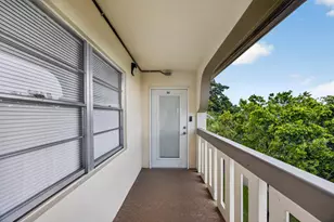2903 Victoria Cir, Coconut Creek, FL 33066 - Photo 11