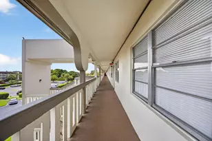2903 Victoria Cir, Coconut Creek, FL 33066 - Photo 11