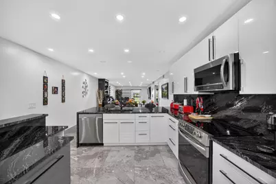 2903 Victoria Circle #O4, Coconut Creek, FL 33066 - Photo 3