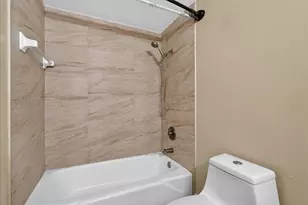 4200 Hillcrest Dr, Hollywood, FL 33021 - Photo 27