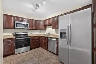 4200 Hillcrest Dr, Hollywood, FL 33021 - Photo 9