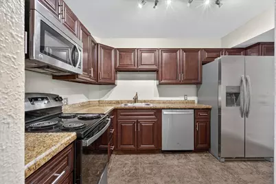 4200 Hillcrest Drive, Hollywood, FL 33021 - Photo 7