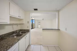 2800 N Ocean Dr, Riviera Beach, FL 33404 - Photo 9
