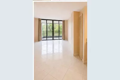 2802 N 46th Avenue #B318, Hollywood, FL 33021 - Photo 15
