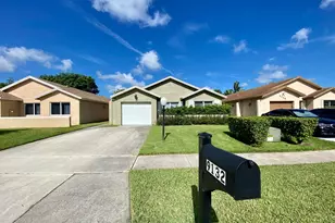 9132 Pine Springs Dr, Boca Raton, FL 33428 - Photo 1
