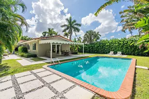 157 Worth Ct N, West Palm Beach, FL 33405 - Photo 1