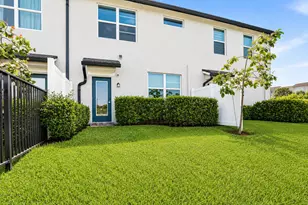 2909 Olivia Ave, Lauderdale Lakes, FL 33311 - Photo 17