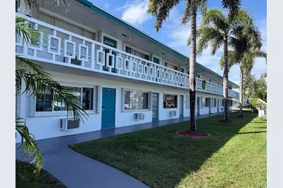 2204 Lake Osborne Drive #5, Lake Worth Beach, FL 33461 - Photo 1