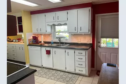 8528 Duchess Court E, Boynton Beach, FL 33436 - Photo 3