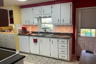 8528 Duchess Ct E, Boynton Beach, FL 33436 - Photo 3