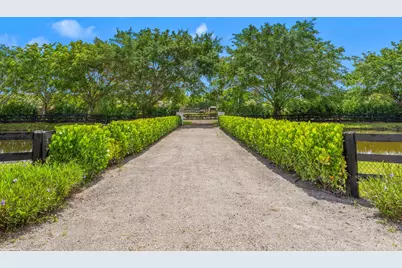 3382 Grand Prix Farms Drive N, Wellington, FL 33414 - Photo 23