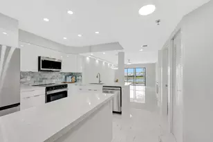 7240 Huntington Ln, Delray Beach, FL 33446 - Photo 1