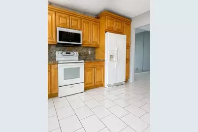 3465 Via Poinciana #804, Lake Worth, FL 33467 - Photo 3
