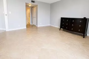3465 Via Poinciana, Lake Worth, FL 33467 - Photo 11
