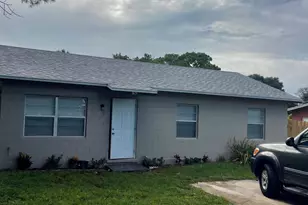 805 N 27th St, Fort Pierce, FL 34947 - Photo 1