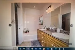 4225 E Stonecreek Cir, Davie, FL 33024 - Photo 5