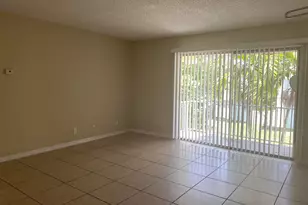 409 Executive Center Dr, West Palm Beach, FL 33401 - Photo 5