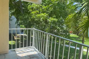 409 Executive Center Dr, West Palm Beach, FL 33401 - Photo 11