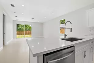 4383 Marilyn Dr, Lake Worth Beach, FL 33461 - Photo 5