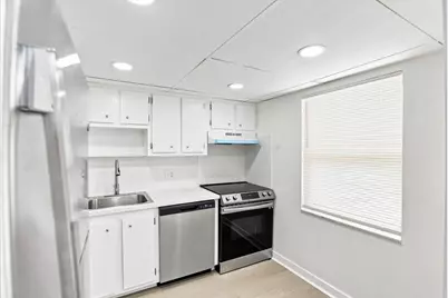 1050 Country Club Drive #306, Margate, FL 33063 - Photo 11