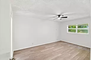1050 Country Club Dr, Margate, FL 33063 - Photo 21