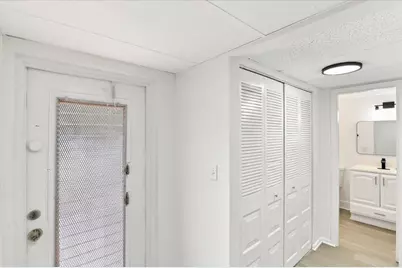 1050 Country Club Drive #306, Margate, FL 33063 - Photo 13