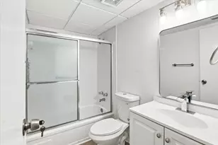 1050 Country Club Dr, Margate, FL 33063 - Photo 25