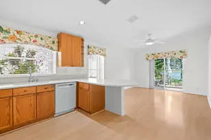 4977 Victoria Cir, West Palm Beach, FL 33409 - Photo 13