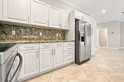 3434 NE 13th Avenue, Oakland Park, FL 33334 - Photo 11